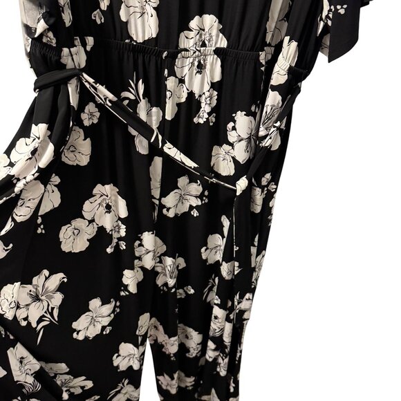 Lane Bryant Black & White Floral Jumpsuit Size 26/28W stretch Jumpsuit - Picture 11 of 12